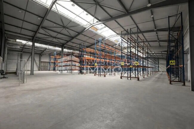 Plus de détails pour Bureau à louer