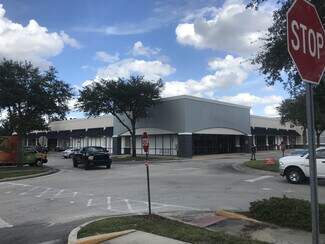 Plus de détails pour 7501-7649 W Colonial Dr, Orlando, FL - Local commercial à louer