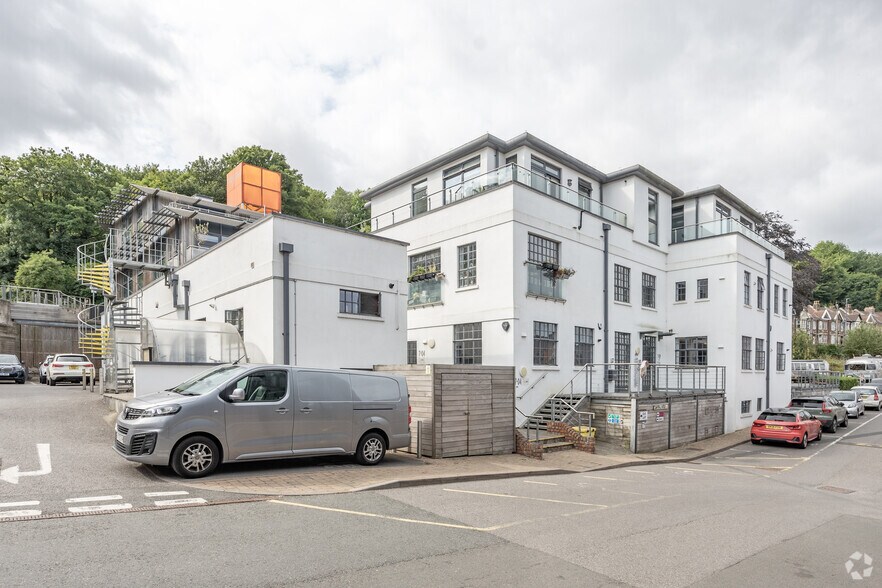 Bath Rd, Bristol à vendre - Photo de l’immeuble – Image 2 sur 8
