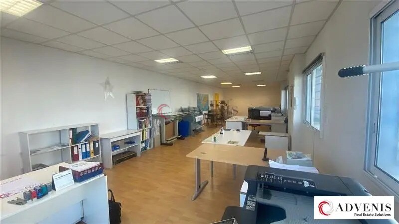 Bureau dans Cenon à louer - Photo de l’immeuble – Image 3 sur 12