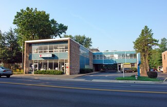 Plus de détails pour 417 W Broad St, Falls Church, VA - Bureau/Local commercial, Local commercial à louer