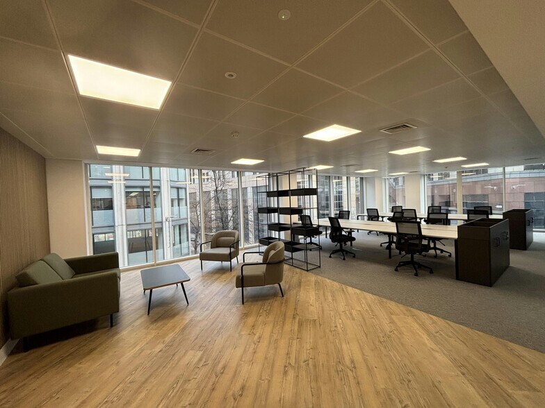 10 Lloyds Ave, Londres à louer - Photo de l’immeuble – Image 3 sur 8