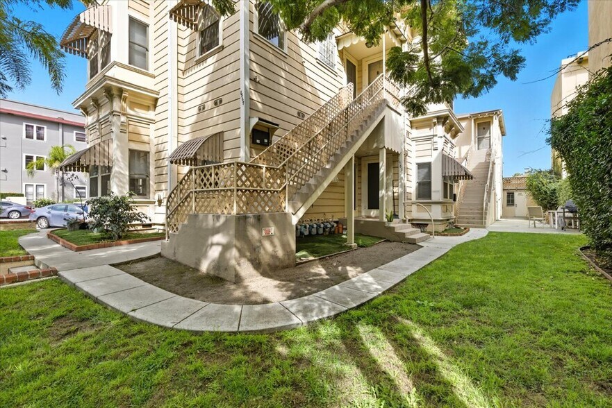 1561-1575 9th Ave, San Diego, CA à vendre - Photo de l’immeuble – Image 3 sur 17