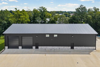 268 Industrial Dr, Clarksville, TN à louer Photo de l’immeuble– Image 1 sur 65