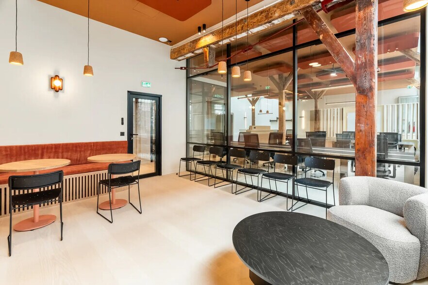 104 Rue Oberkampf, Paris à louer - Photo de l’immeuble – Image 2 sur 19