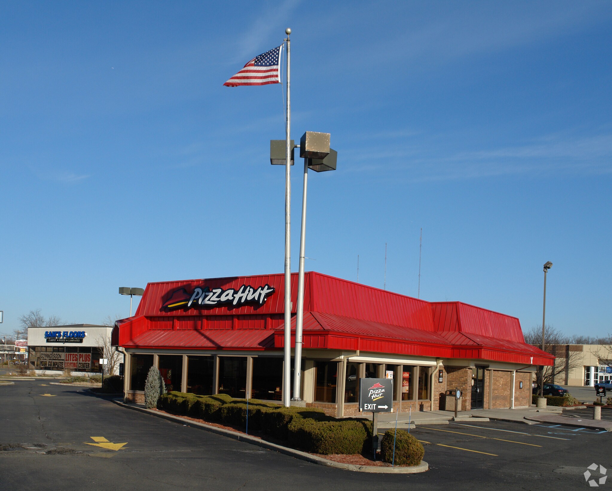 214 E Route 59, Nanuet, NY à louer Photo principale– Image 1 sur 3