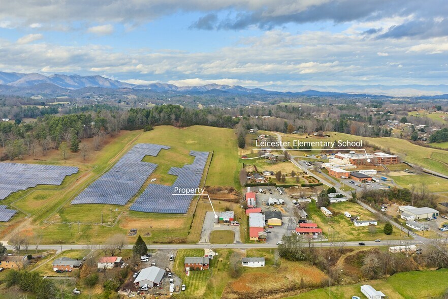 2935 New Leicester Hwy, Leicester, NC à vendre - Photo de l’immeuble – Image 2 sur 36