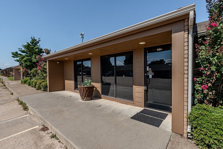 1530 SW 89th St, Oklahoma City, OK à vendre - Photo de l’immeuble – Image 3 sur 31
