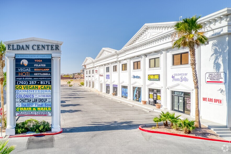 5875 S Rainbow Blvd, Las Vegas, NV à louer - Photo de l’immeuble – Image 2 sur 13