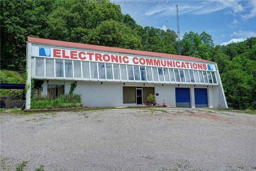 408 Old Goff Mountain Rd, Cross Lanes, WV à vendre - Photo de l’immeuble – Image 3 sur 25