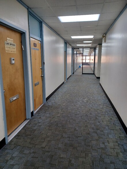 11655 Queens Blvd, Forest Hills, NY à louer - Photo intérieure – Image 3 sur 23