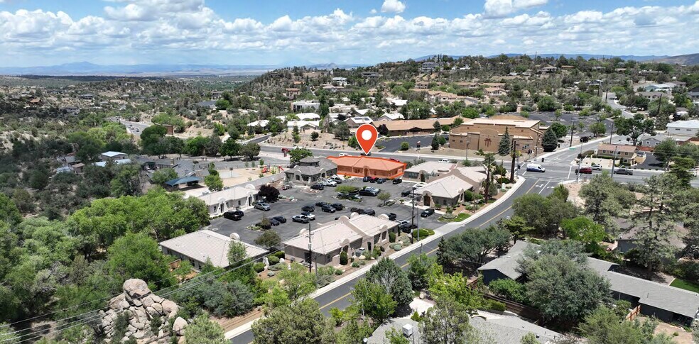 2062 Willow Creek Rd, Prescott, AZ à vendre - Photo principale – Image 2 sur 5