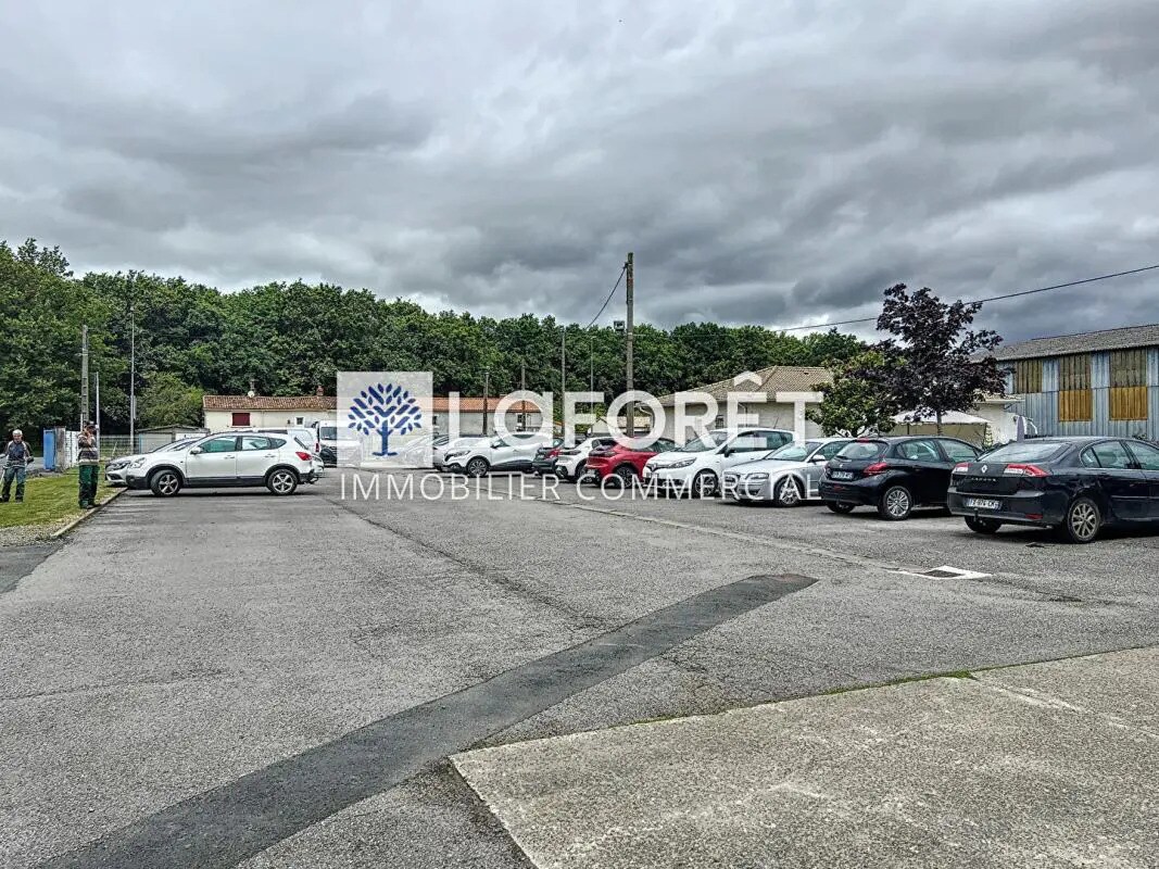 Local d'activités dans Argentonnay à vendre Photo de l’immeuble– Image 1 sur 19