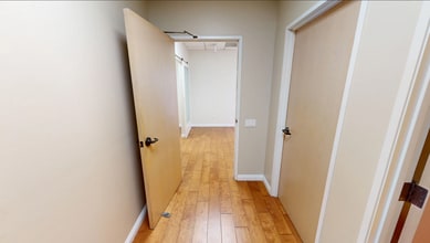 11980 San Vicente Blvd, Los Angeles, CA à louer Numérisation 3D Matterport– Image 1 sur 1