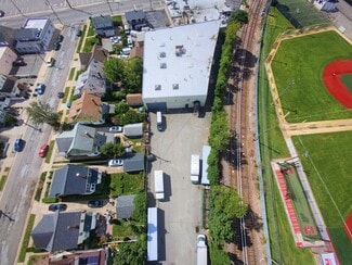 Plus de détails pour 99 Cottage Pl, Mineola, NY - Industriel/Logistique à vendre