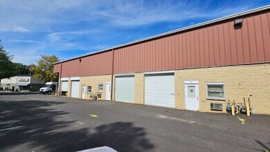 1044 Industrial Dr, West Berlin, NJ à louer Photo intérieure– Image 1 sur 2