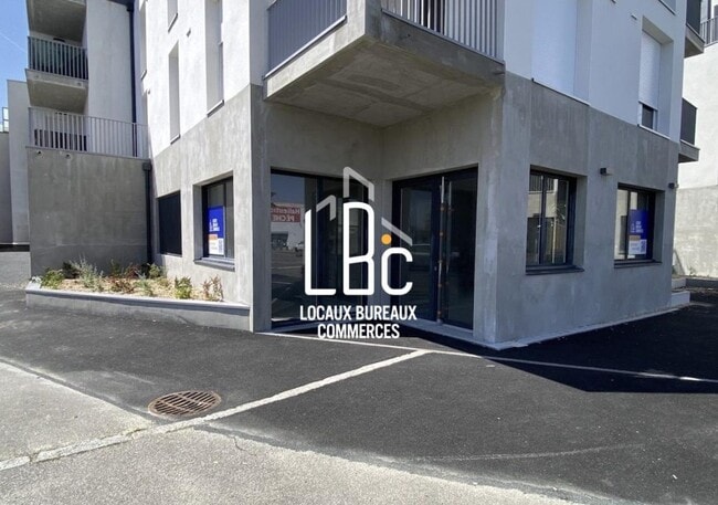 Plus de détails pour 2 Rue Ernest Sauvestre, Rezé - Local commercial à louer