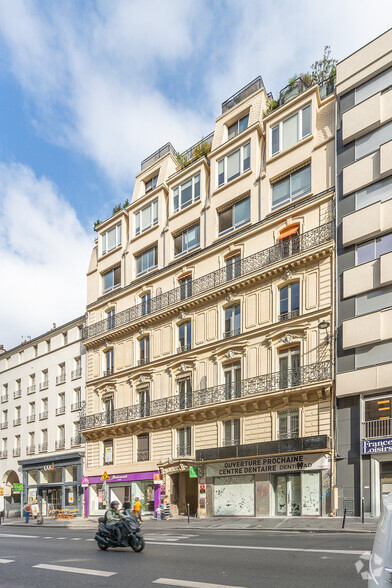 94 Rue Saint-Lazare, Paris à louer - Photo de l’immeuble – Image 3 sur 4