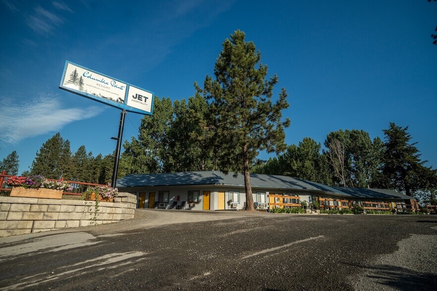 978 Highway 395 N, Kettle Falls, WA à vendre - Photo de l’immeuble – Image 2 sur 18