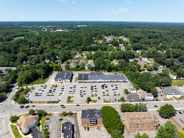 18-20 Main St, North Reading portefeuille de 2 biens à vendre sur LoopNet.fr - Photo de l’immeuble – Image 2 sur 2