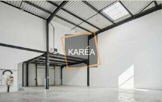 Plus de détails pour Local d'activités à louer