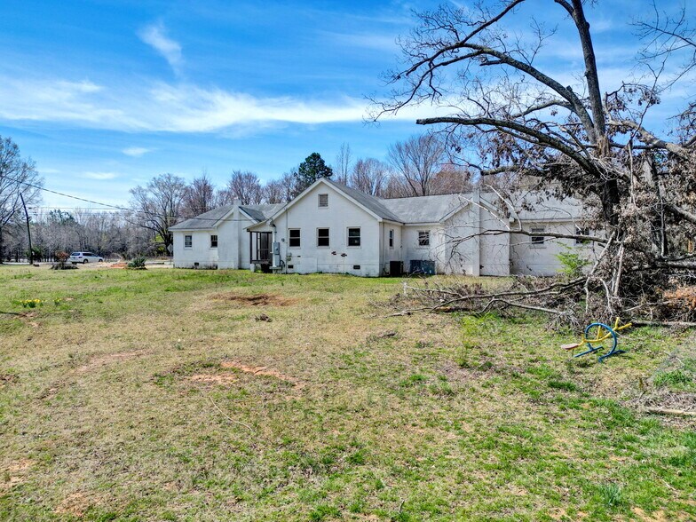 12117 Highway 221, Woodruff, SC à vendre - Photo de l’immeuble – Image 3 sur 67