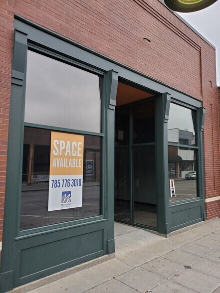 1120 Moro St, Manhattan, KS à louer - Photo principale – Image 1 sur 1