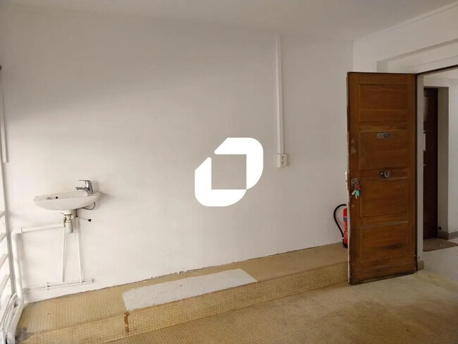 Plus de détails pour Local commercial à louer