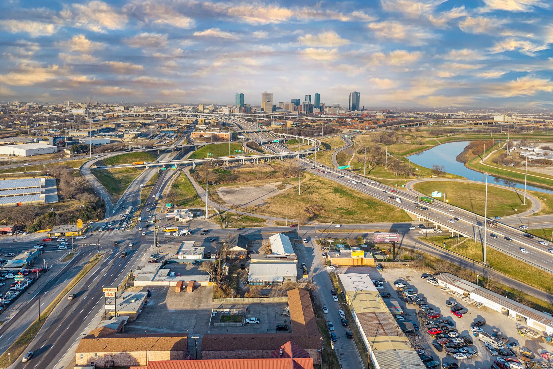 1808 Bomar Ave, Fort Worth, TX à vendre Photo principale– Image 1 sur 37