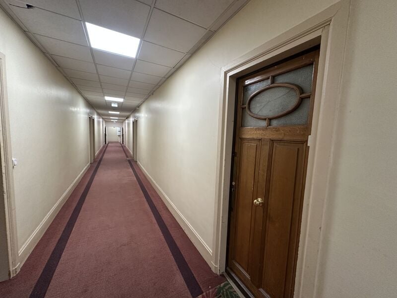 76-78 Avenue Des Champs Elysées, Paris à louer Photo intérieure– Image 1 sur 5