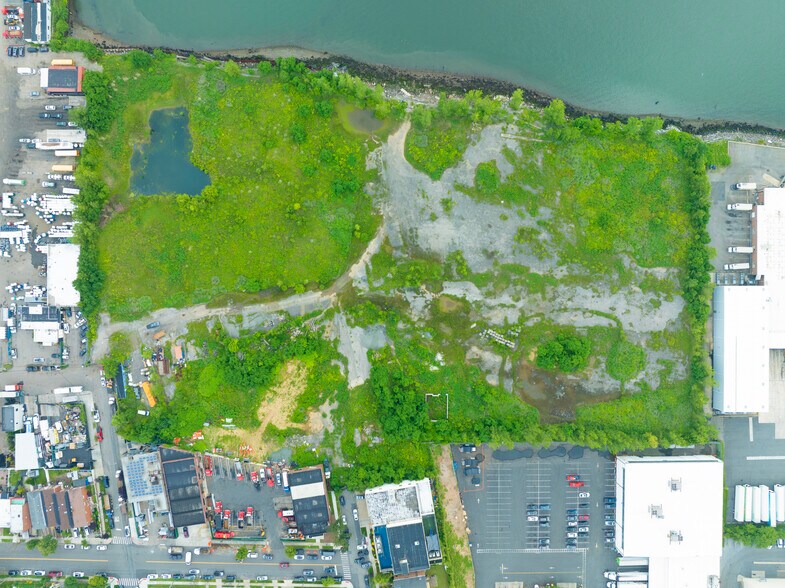 15157-15159 Powells Cove Blvd, Flushing, NY à louer - Photo de l’immeuble – Image 2 sur 5