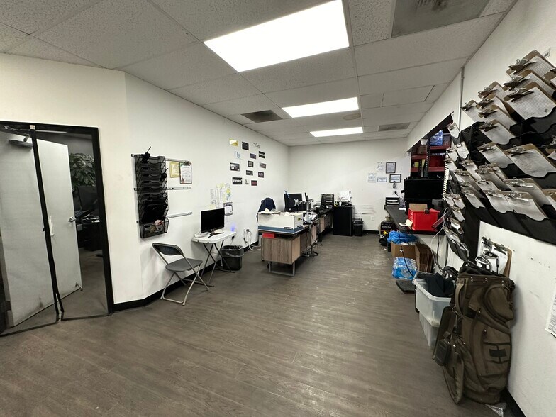 2901-2905 Winona Ave, Burbank, CA à louer - Photo de l’immeuble – Image 3 sur 28