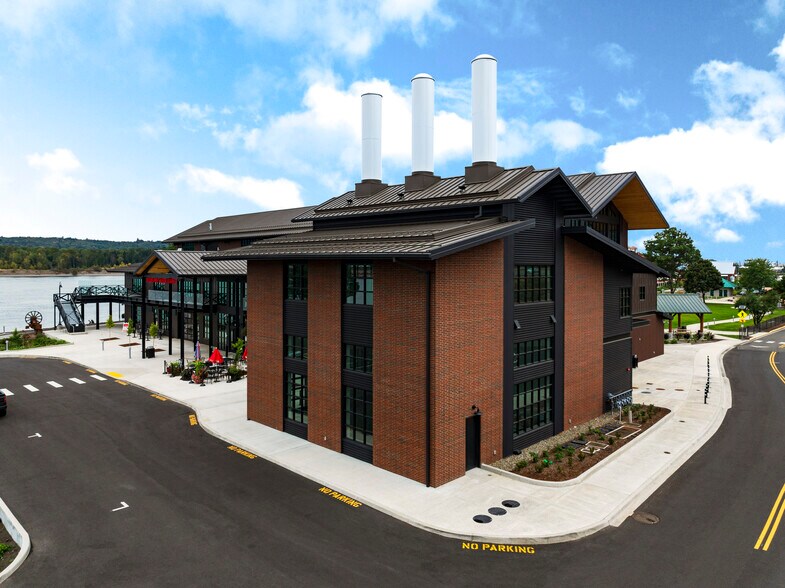 254 Hendrickson Dr, Kalama, WA à louer - Photo de l’immeuble – Image 3 sur 13