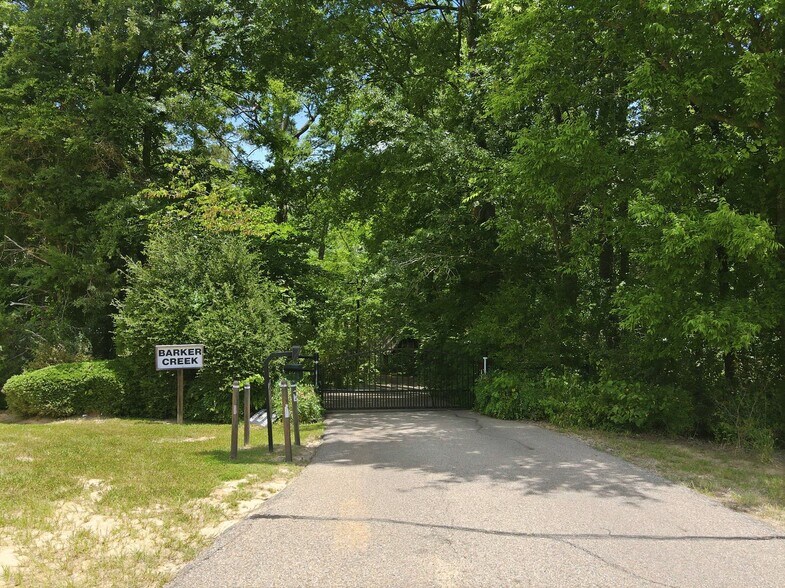 108 E Barker Creek Dr, Scroggins, TX à vendre - Vidéo sur l’annonce professionnelle – Image 2 sur 29