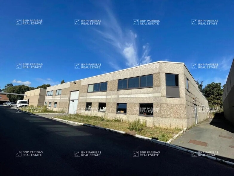 Bureau dans Saint-André-lez-Lille à louer - Photo principale – Image 1 sur 30