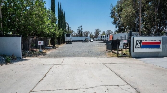 18133 Valley Blvd, Bloomington, CA à vendre - Photo de l’immeuble – Image 2 sur 10