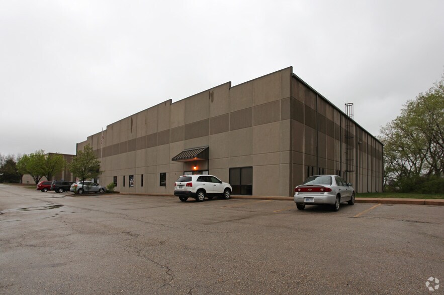 16210 W 110th St, Lenexa, KS à louer - Photo de l’immeuble – Image 2 sur 3