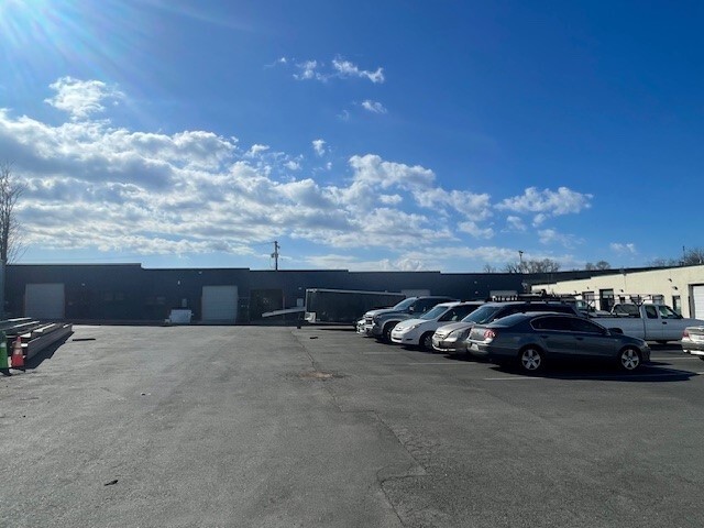 4125-4147 Hayward Ave, Baltimore, MD à louer - Photo de l’immeuble – Image 3 sur 5