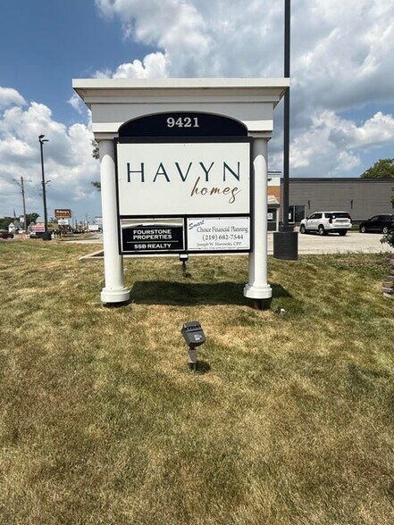 9421 Joliet St, Saint John, IN à louer - Photo de l’immeuble – Image 2 sur 33
