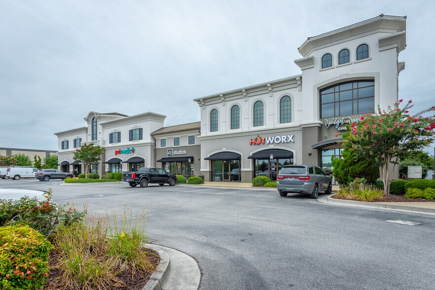 7201 Shallowford Rd, Chattanooga, TN à louer - Photo de l’immeuble – Image 2 sur 24