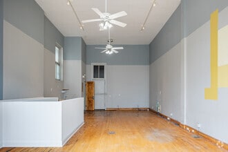4800 N Milwaukee Ave, Chicago, IL à louer Photo intérieure– Image 2 sur 5