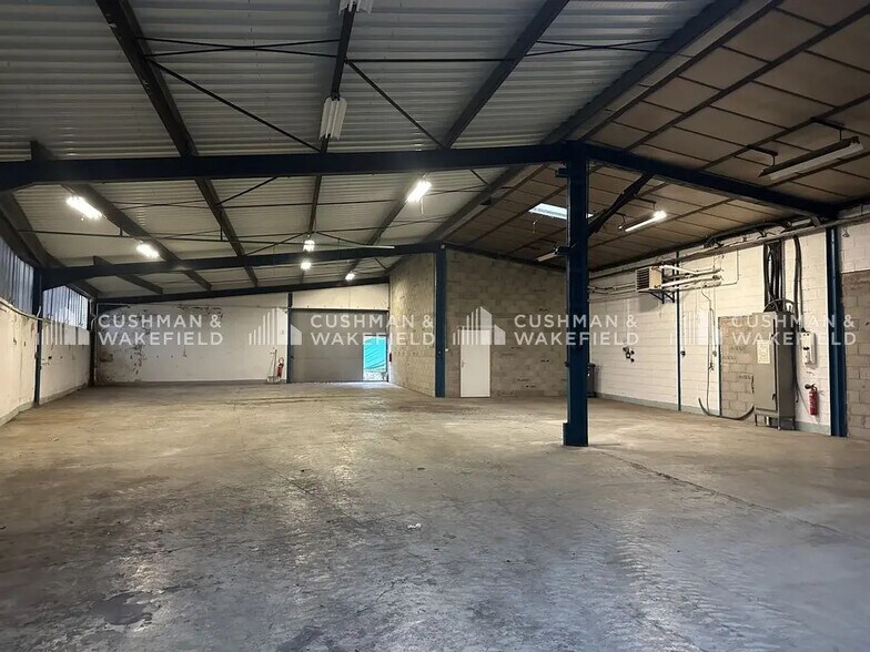Local d’activités dans Mundolsheim à louer - Photo de l’immeuble – Image 1 sur 8
