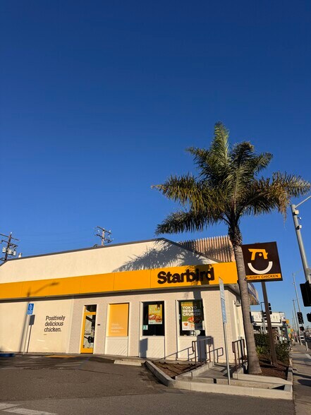 429 Pacific Coast Hwy, Hermosa Beach, CA à louer - Photo principale – Image 1 sur 40