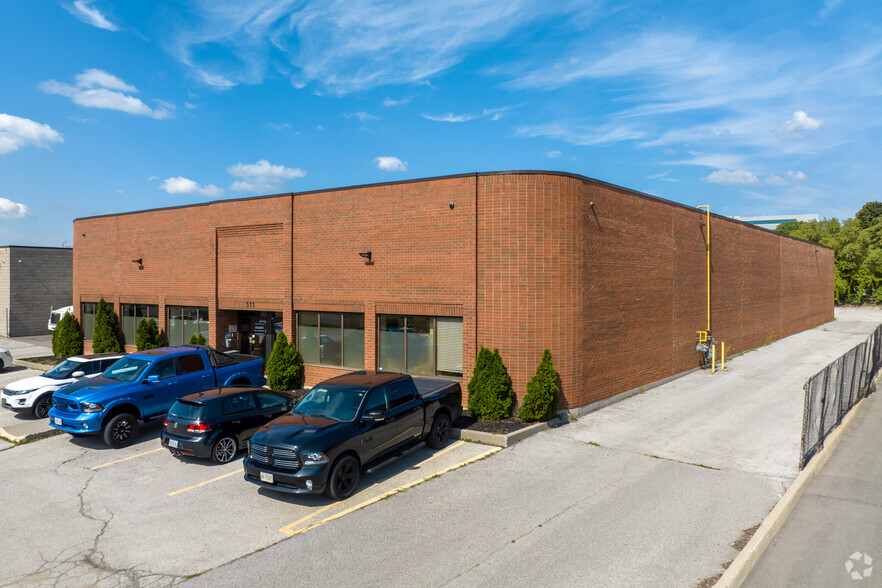 373 Wyecroft Rd, Oakville, ON à louer - Photo principale – Image 1 sur 4