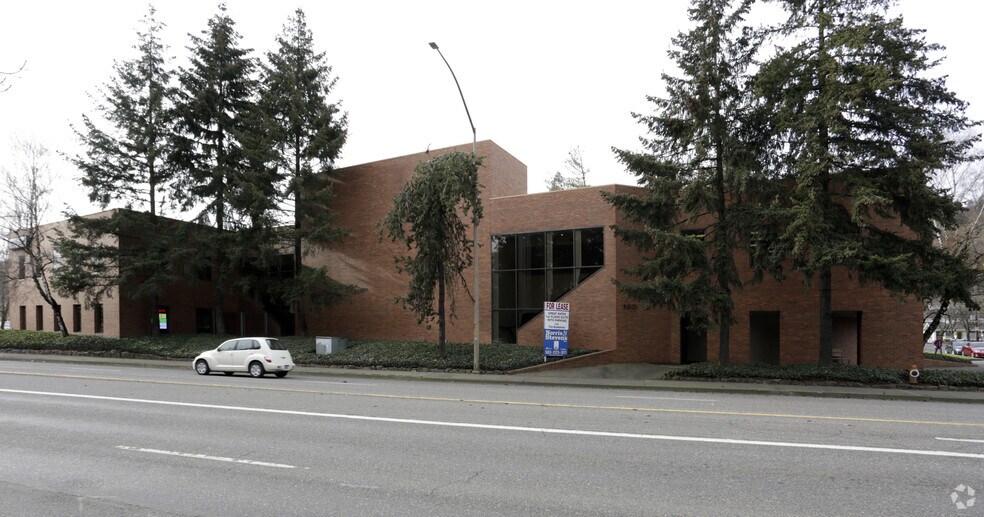 5901 S Macadam Ave, Portland, OR à louer - Photo de l’immeuble – Image 3 sur 3