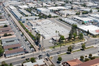 Plus de détails pour 1111 E McFadden Ave, Santa Ana, CA - Industriel/Logistique à vendre