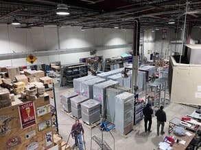 5 Skyline Dr, Hawthorne, NY à louer Photo intérieure– Image 2 sur 3