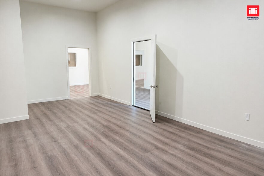1418 Newton St, Los Angeles, CA à louer - Photo intérieure – Image 3 sur 3