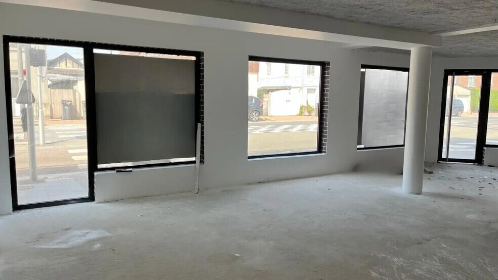 2 Rue Gustave Gaillard, Déville-lès-Rouen à louer - Photo de l’immeuble – Image 2 sur 2