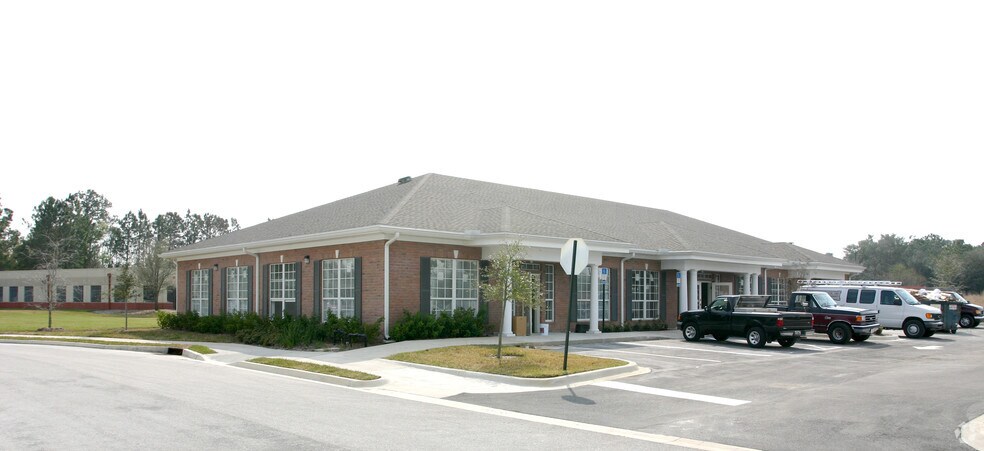 6816 Southpoint Pky, Jacksonville, FL à louer - Photo de l’immeuble – Image 1 sur 5